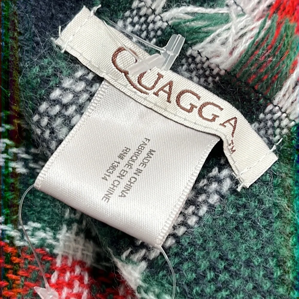 🌻 COPY - NWT Quagga Navy Plaid Blanket Wrap Scarf